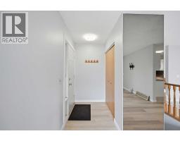 44 Castleridge Close NE - photo 4