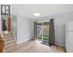 44 Castleridge Close NE - photo 8