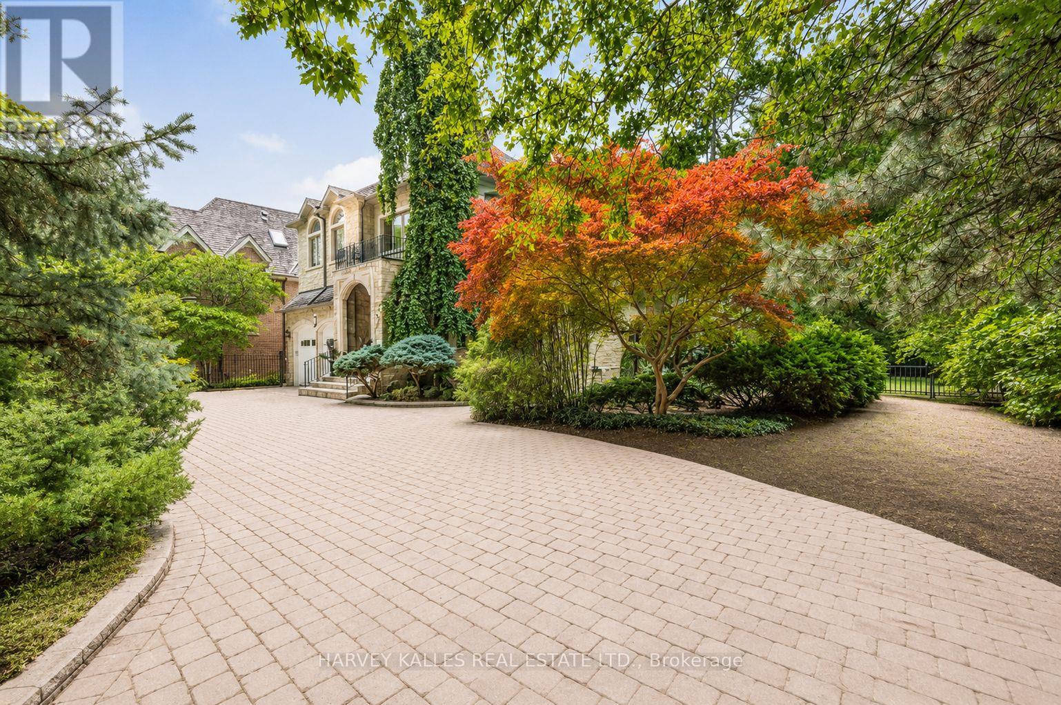 1 KNIGHTSWOOD ROAD, Toronto (Bridle Path-Sunnybrook-York Mills)