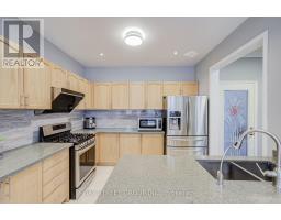 11 Farmington Road, Whitchurch Stouffville, ON L4A0Y5 Photo 10