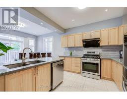 11 Farmington Road, Whitchurch Stouffville, ON L4A0Y5 Photo 12