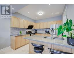 11 Farmington Road, Whitchurch Stouffville, ON L4A0Y5 Photo 13