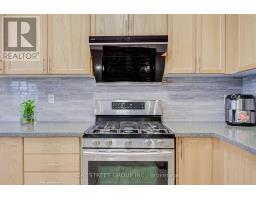 11 Farmington Road, Whitchurch Stouffville, ON L4A0Y5 Photo 14