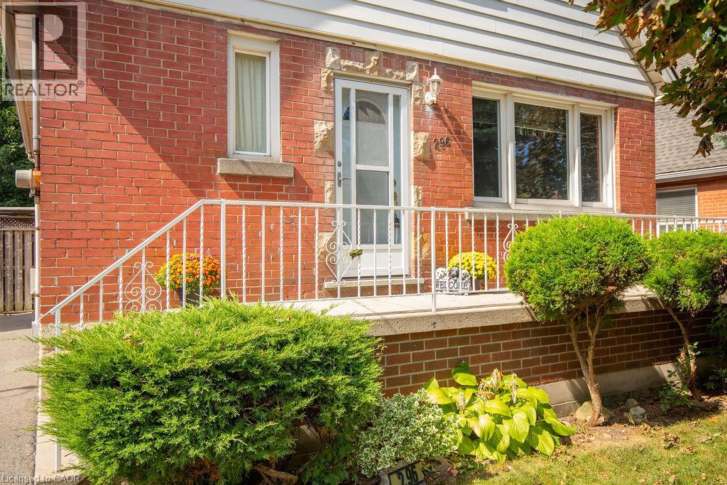 296 EAST 21ST Street, Hamilton — photo 3
