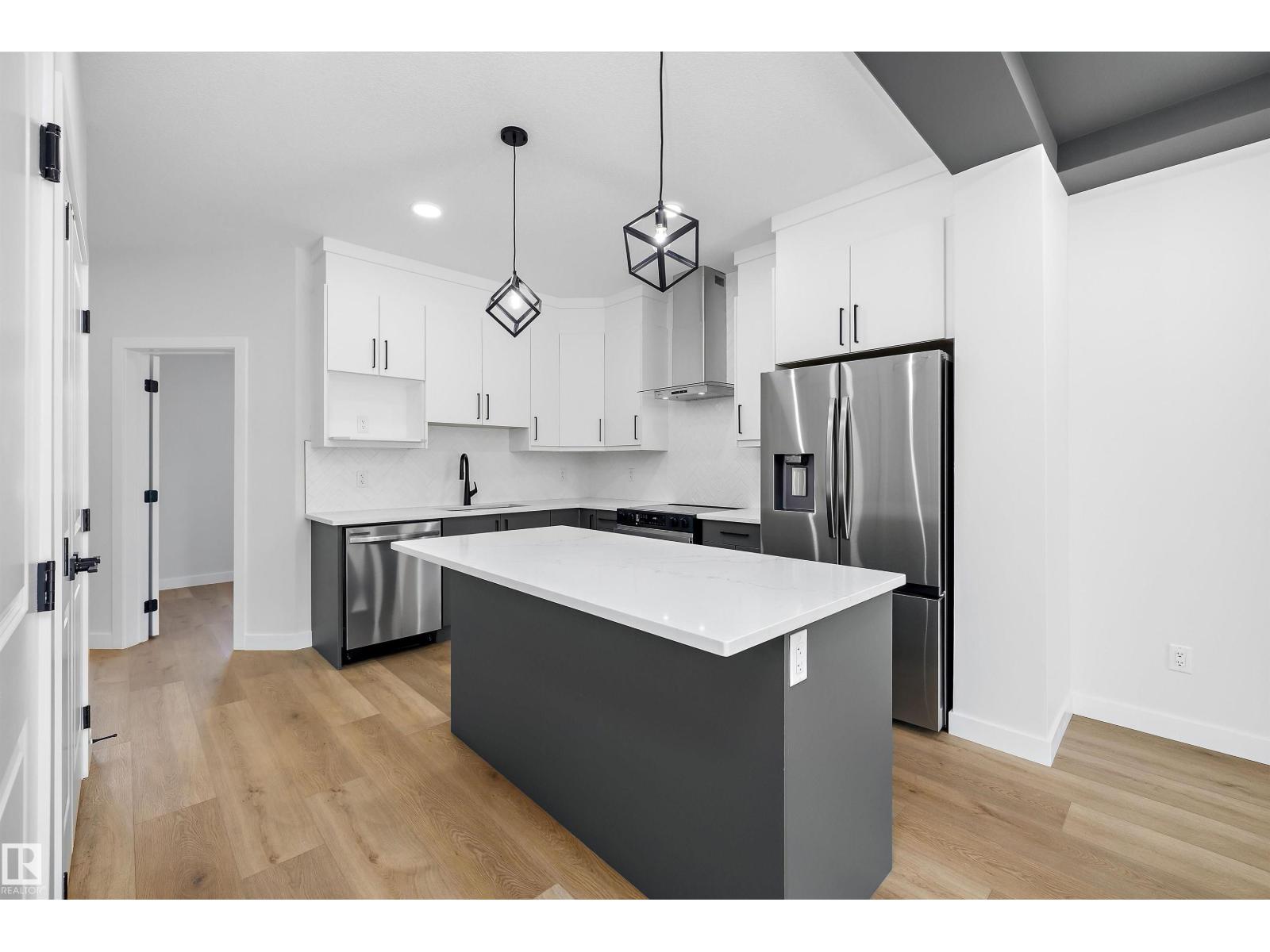 Edgemont (Edmonton) - photo 14