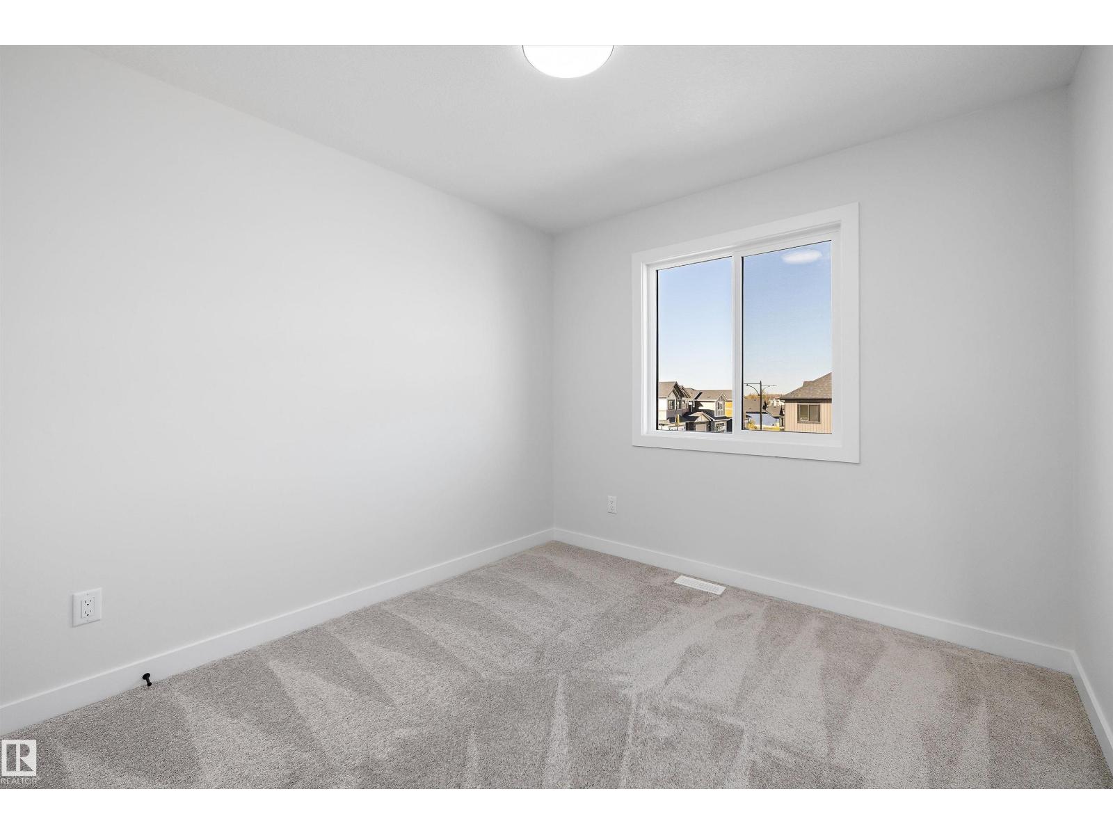 Edgemont (Edmonton) - photo 20