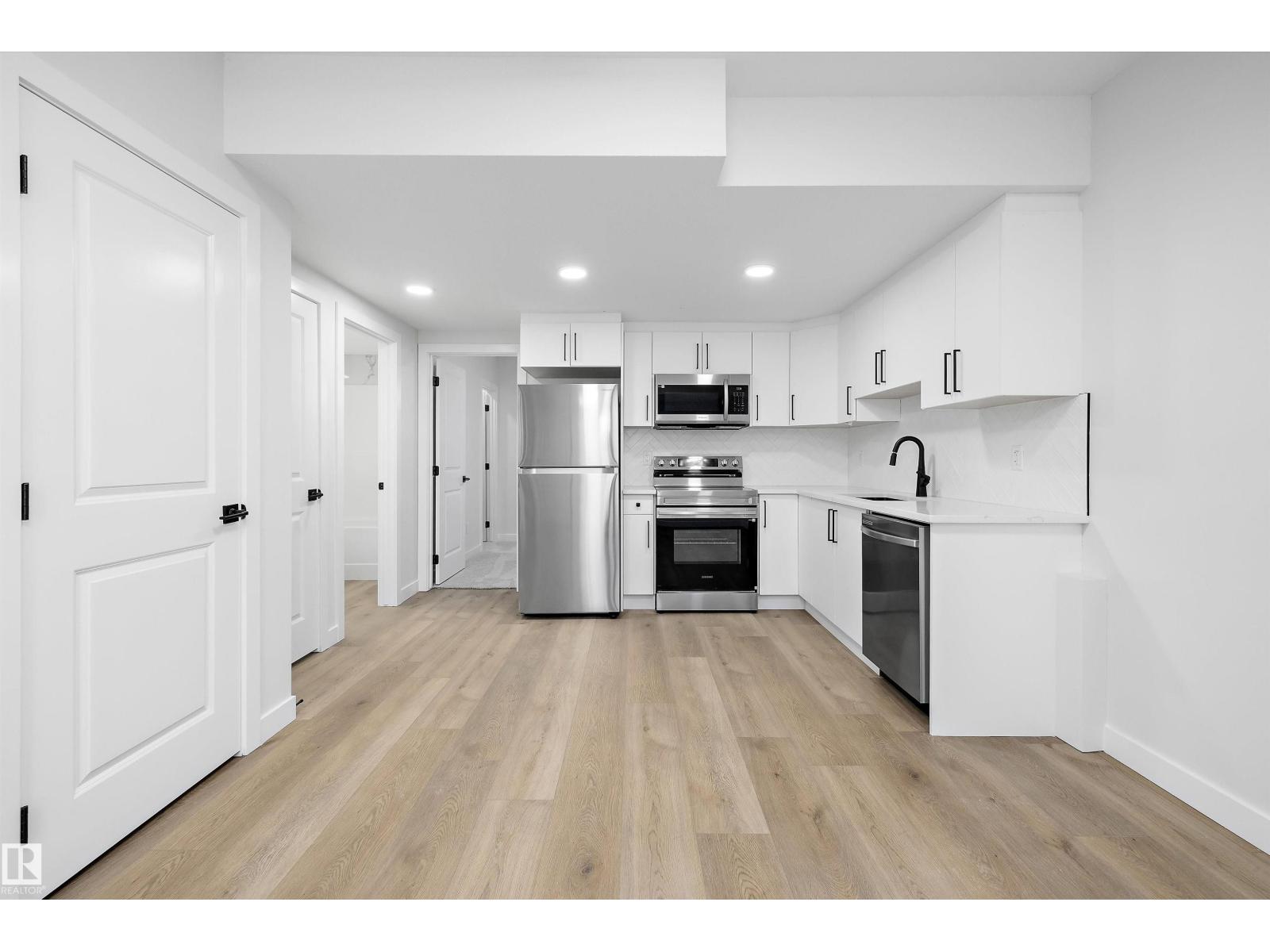 Edgemont (Edmonton) - photo 40