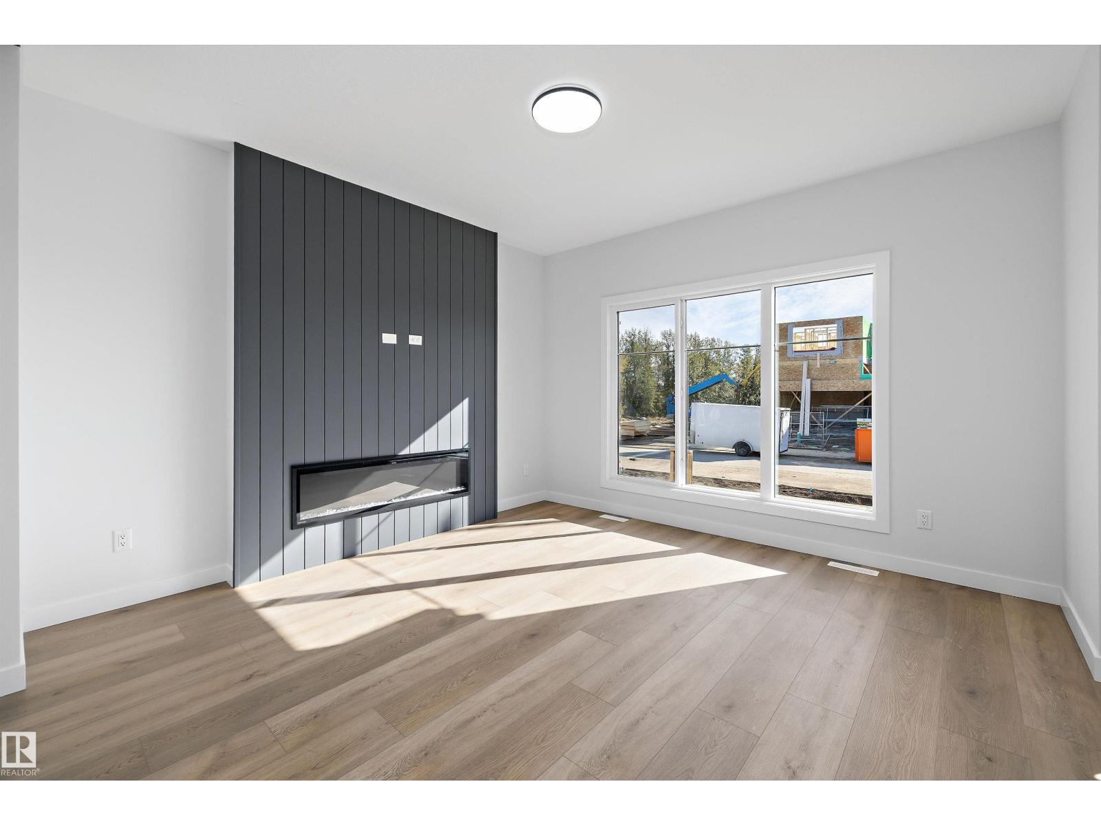 Edgemont (Edmonton) - photo 6