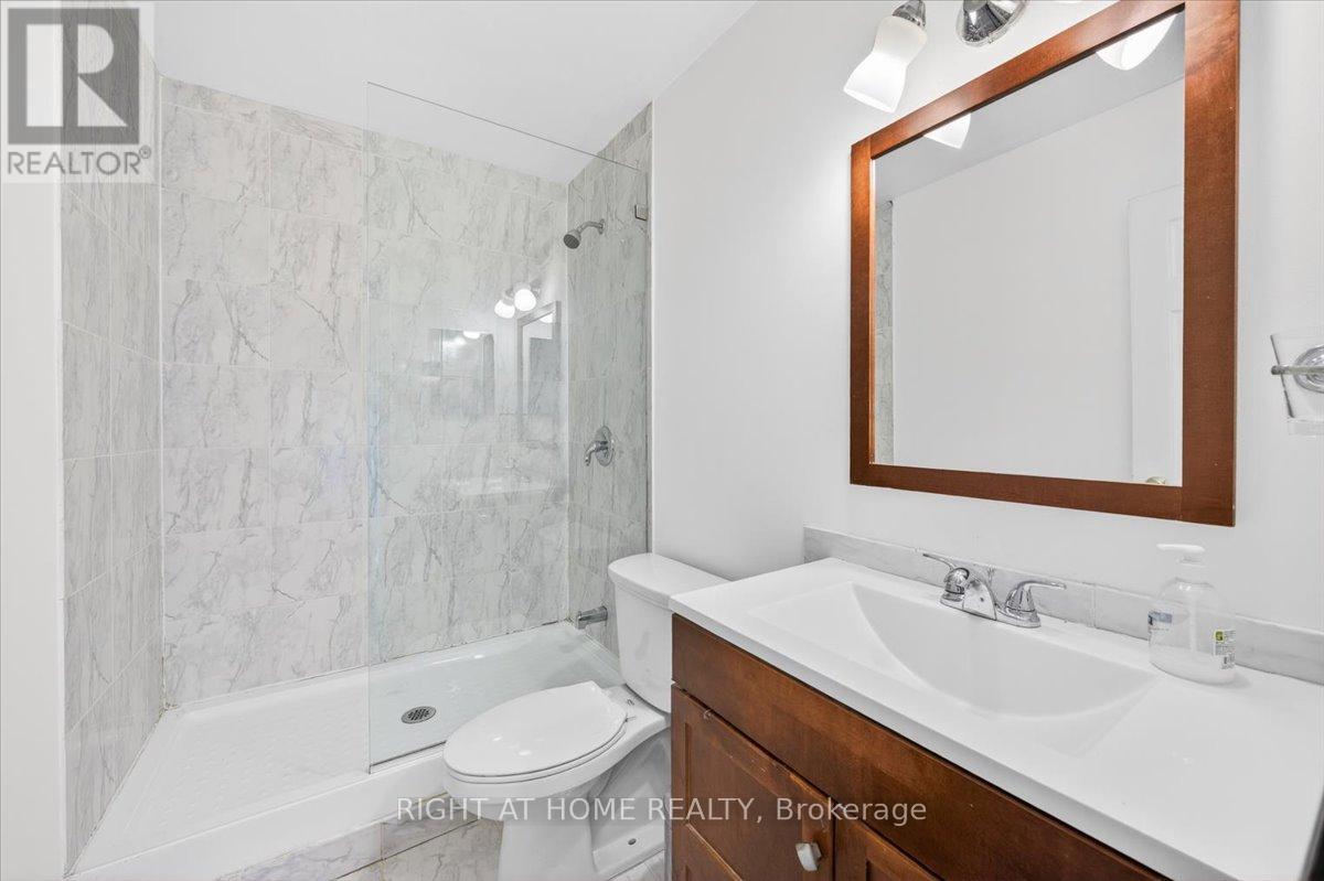 #708 100 LEEWARD GLENWAY - 21