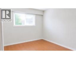 6925 Aubrey, Burnaby, BC V5B2E4 Photo 11