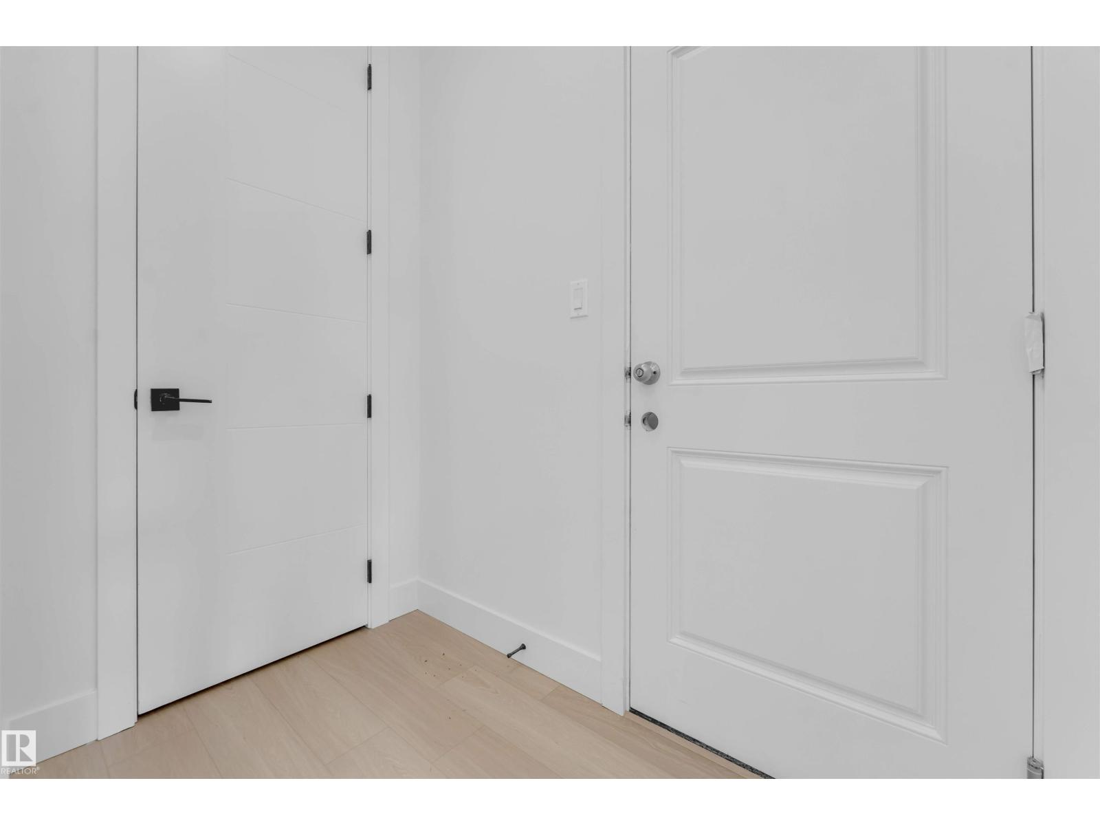 6298 19 ST NE - 11