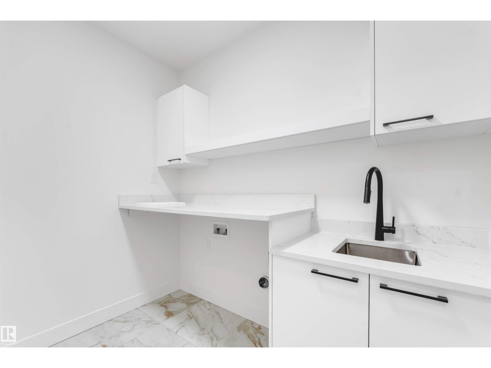 6298 19 ST NE - 40