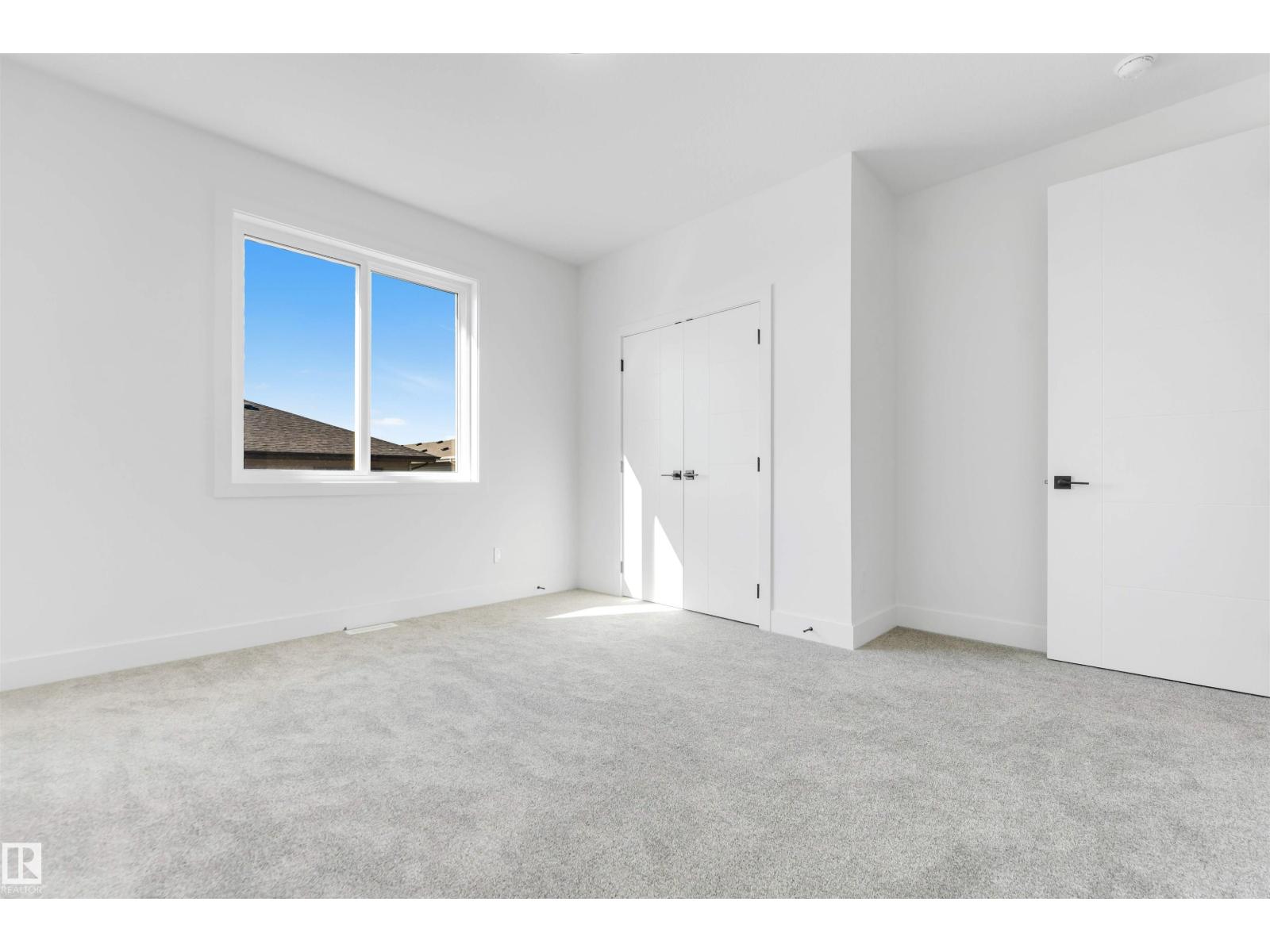 6298 19 ST NE - 33