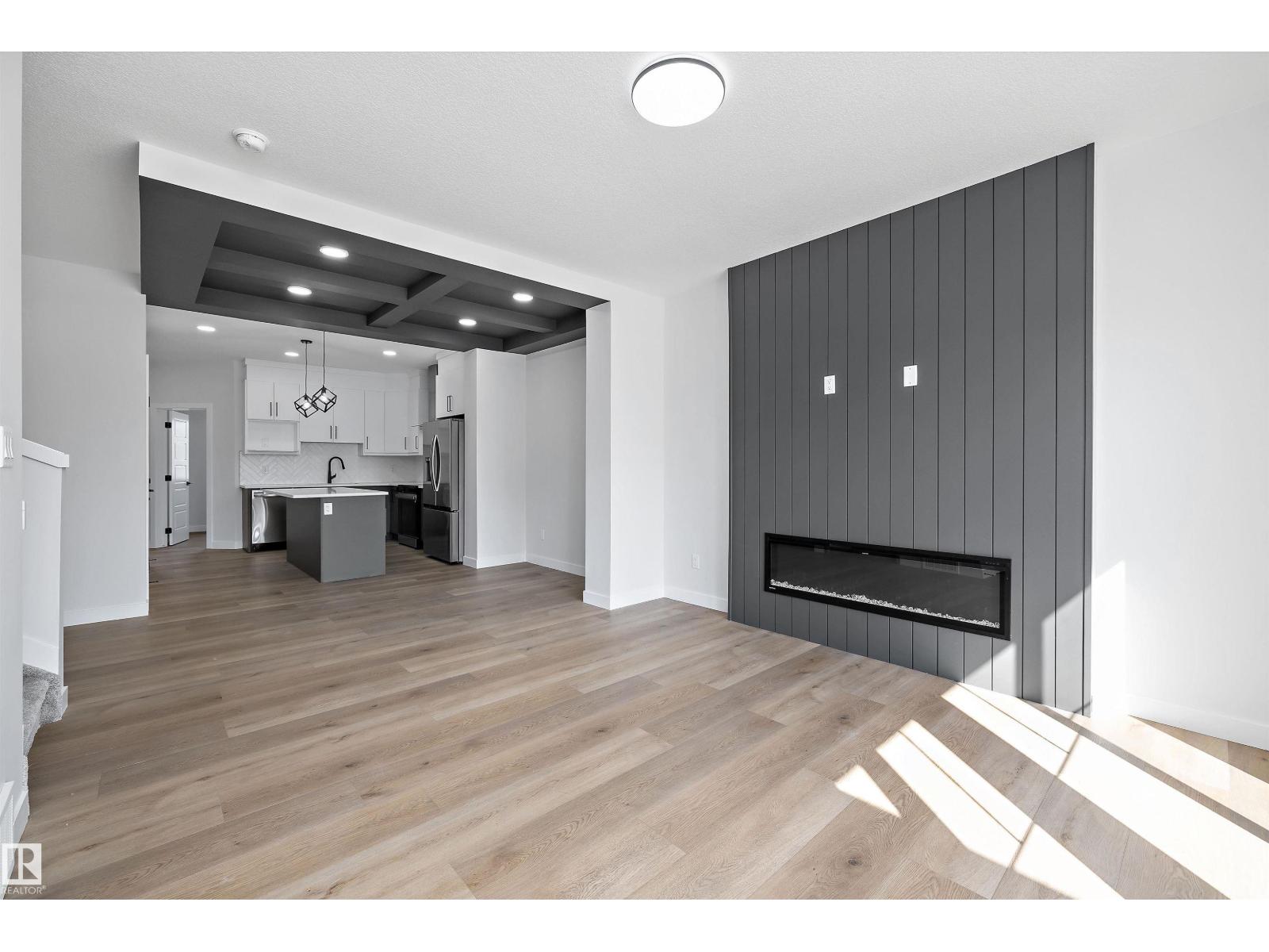 Edgemont (Edmonton) - photo 10