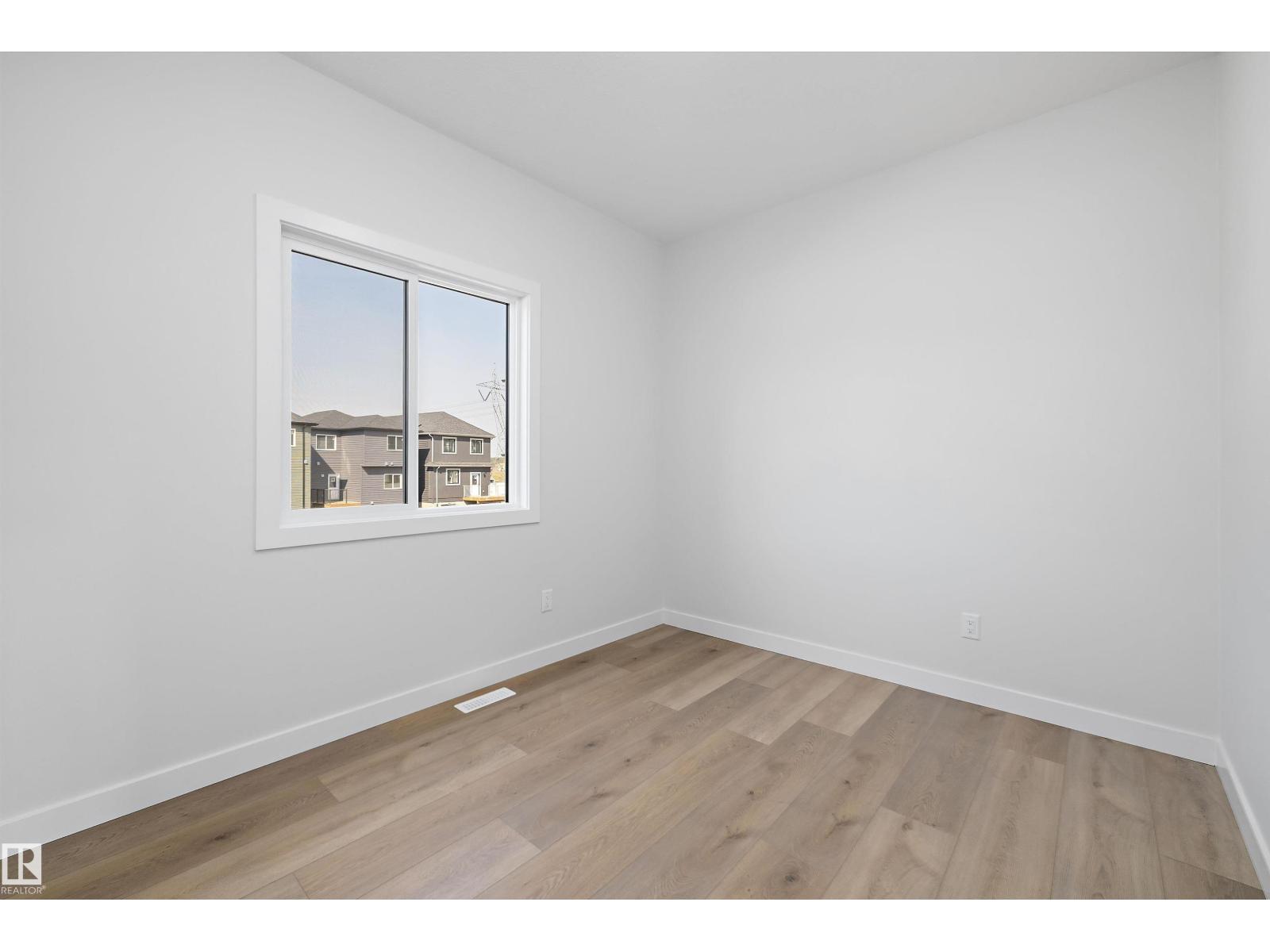 Edgemont (Edmonton) - photo 17