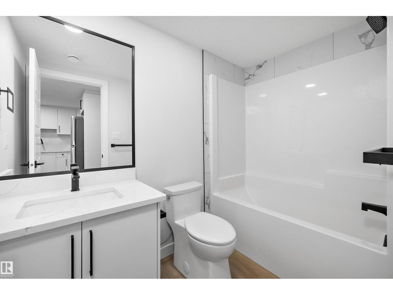 Edgemont (Edmonton) - photo 23