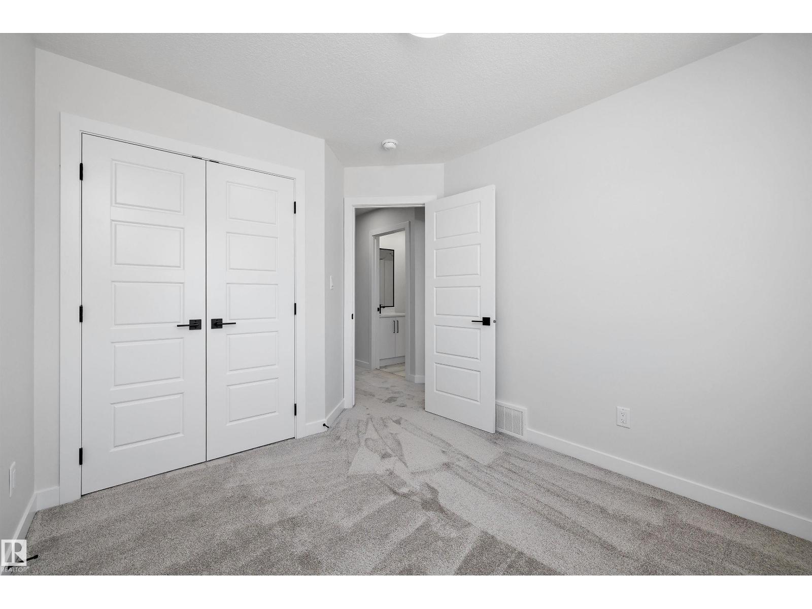 Edgemont (Edmonton) - photo 29