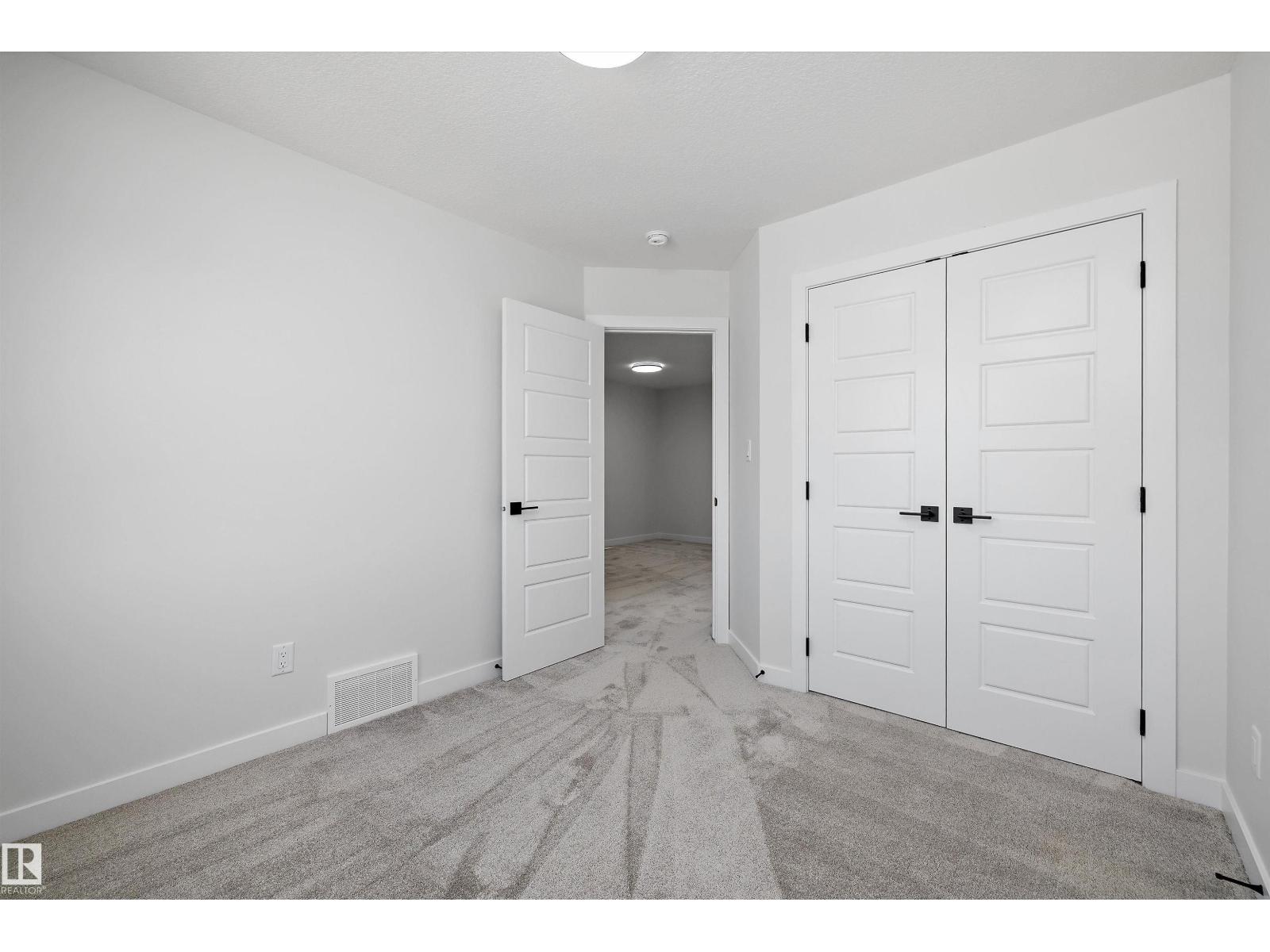 Edgemont (Edmonton) - photo 35