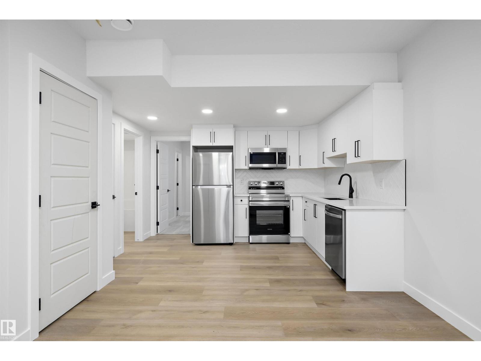 Edgemont (Edmonton) - photo 36