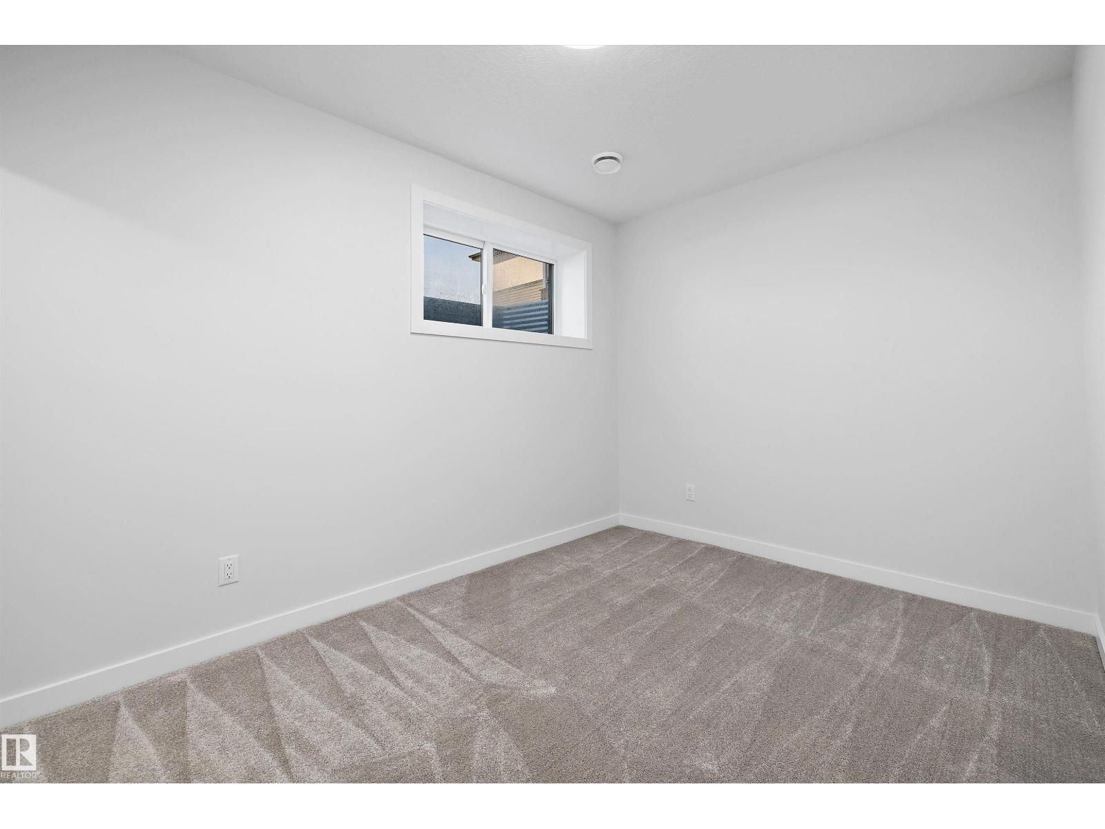 Edgemont (Edmonton) - photo 42