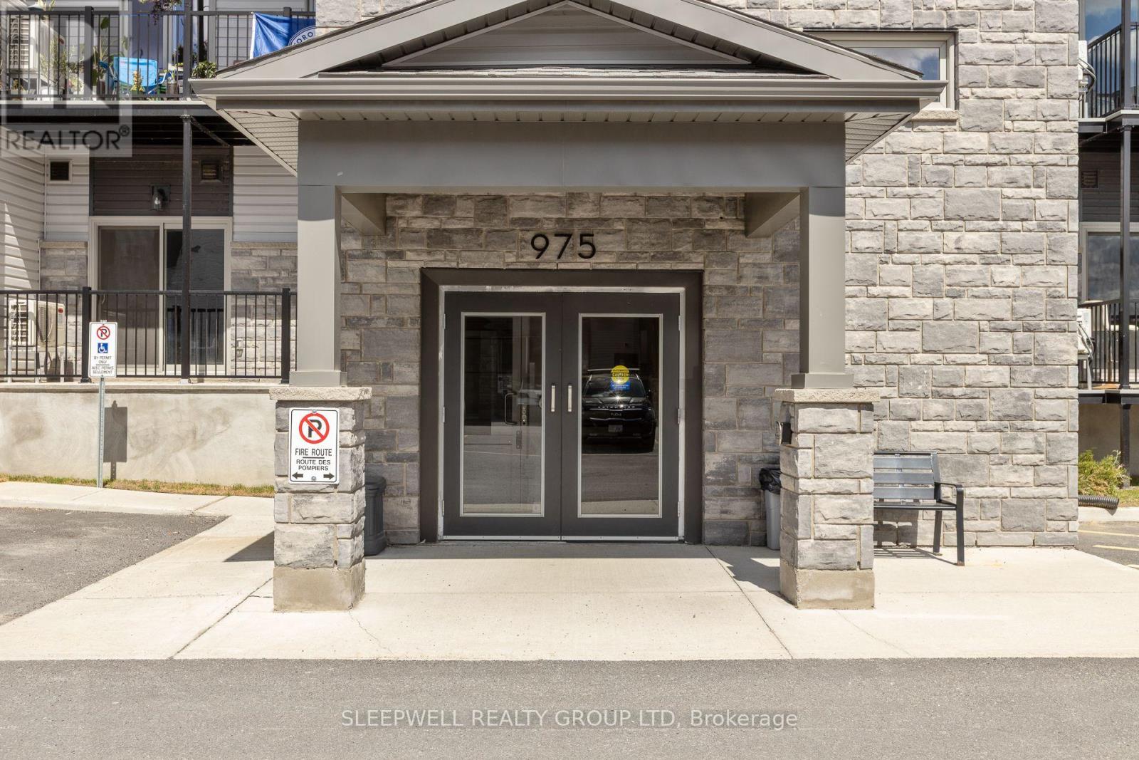 110 - 975 NORTH RUSSELL ROAD, Russell — photo 3