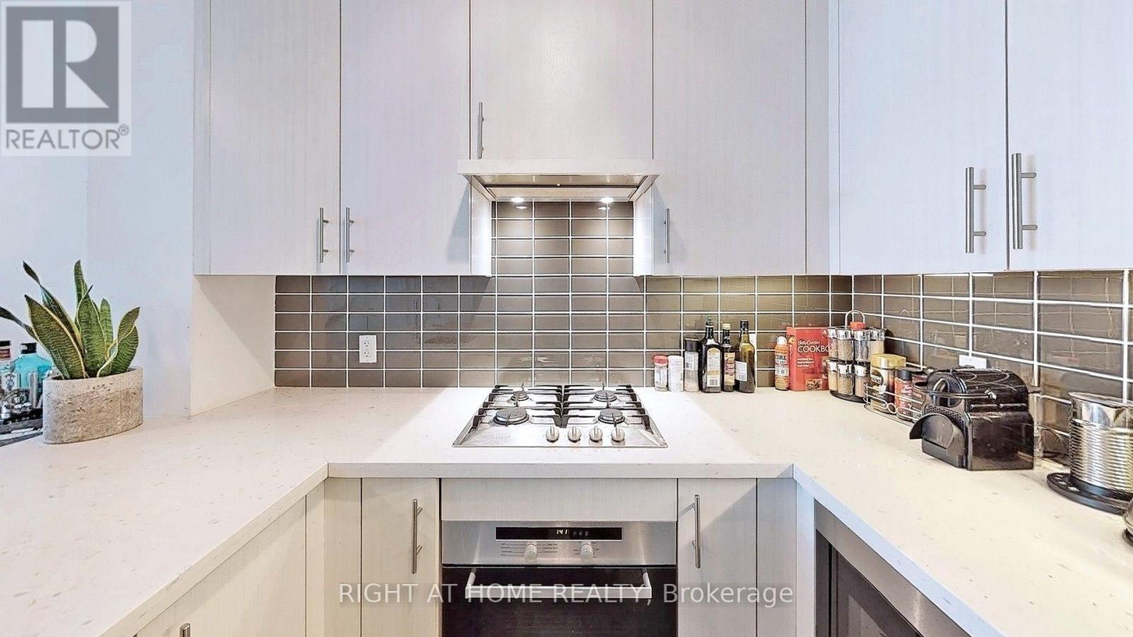 920 - 39 QUEENS QUAY E, Toronto (Waterfront Communities) — photo 7