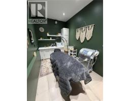 1387 Conrad Avenue, Gull Lake, SK S0N1A0 Photo 10