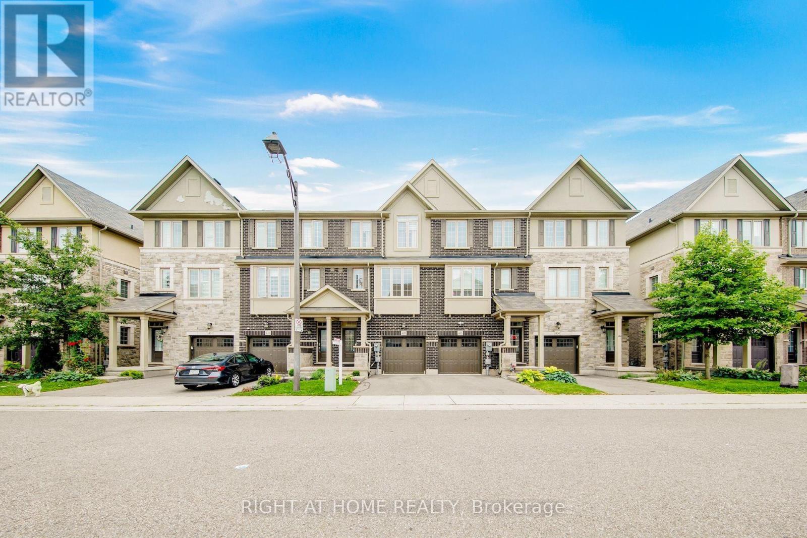 408 BELCOURT COMMON, Oakville (JM Joshua Meadows)