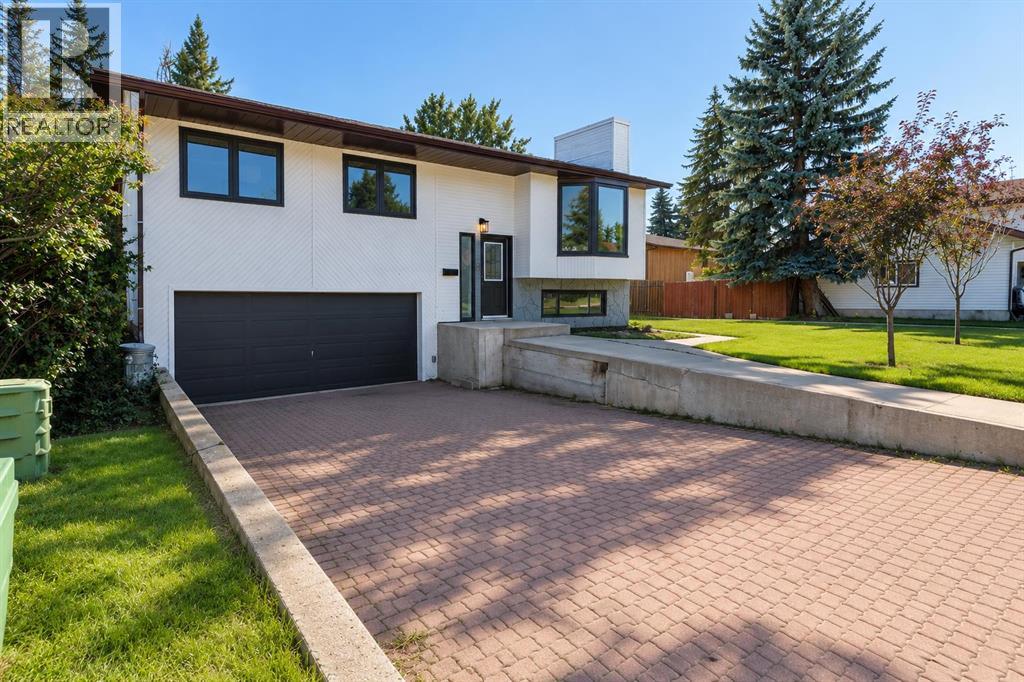 Listing photo – 27 Gregson Crescent, Red Deer