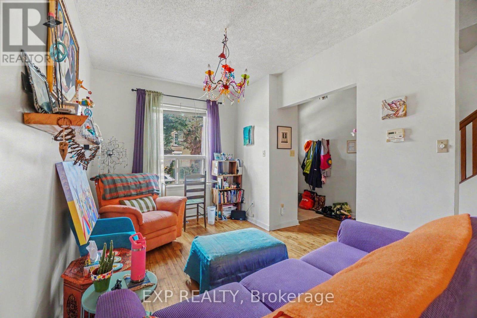 107 HOPEWELL AVENUE - 8