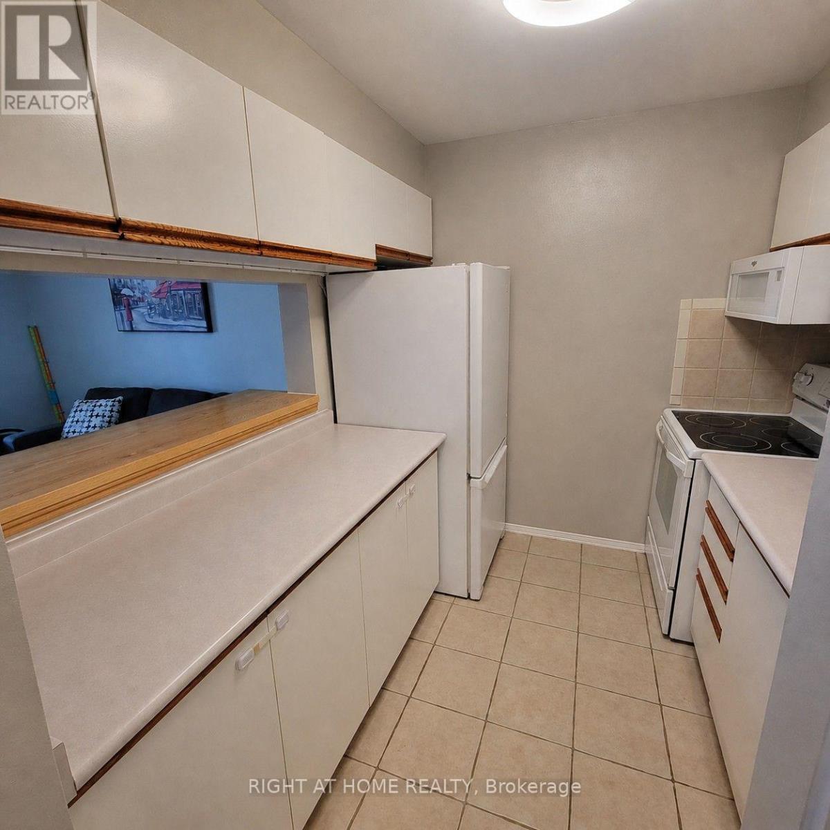 414 - 260 BRITTANY DRIVE, Ottawa — photo 5