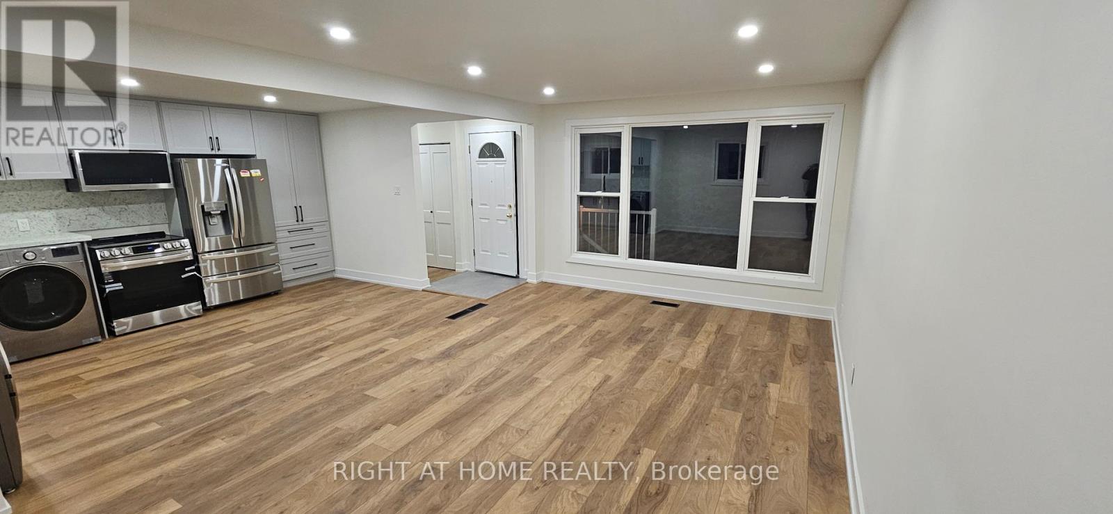 MAIN FLOOR - 38 JASPER DRIVE, Aurora (Aurora Heights) — photo 5