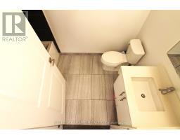 907 - 85 Oneida Crescent, Richmond Hill, ON L4B0H4 Photo 11