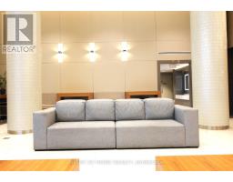 907 - 85 Oneida Crescent, Richmond Hill, ON L4B0H4 Photo 6