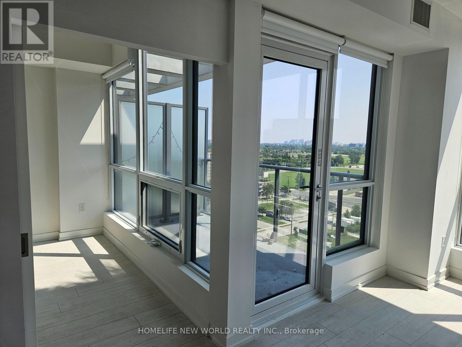 1312 - 10 DE BOERS DRIVE, Toronto (York University Heights) — photo 4