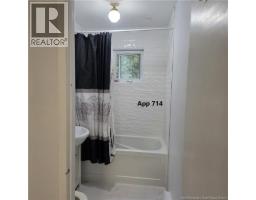 710-716 College Street, photo 2