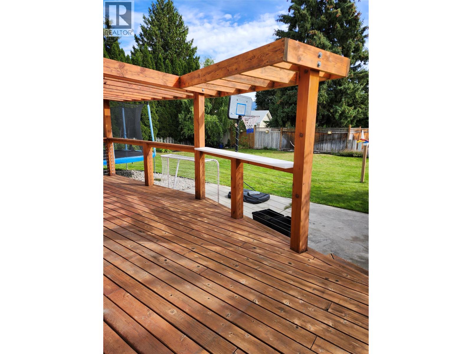 12261 Saunders Crescent - 16