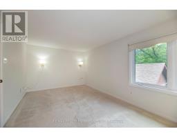 1066 Runnymead Crescent, Oakville, ON L6M1C4 Photo 17