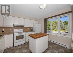 Dining room - 4a - 216 Edwards Street, Clarence Rockland, ON K4K1H7 Photo 8