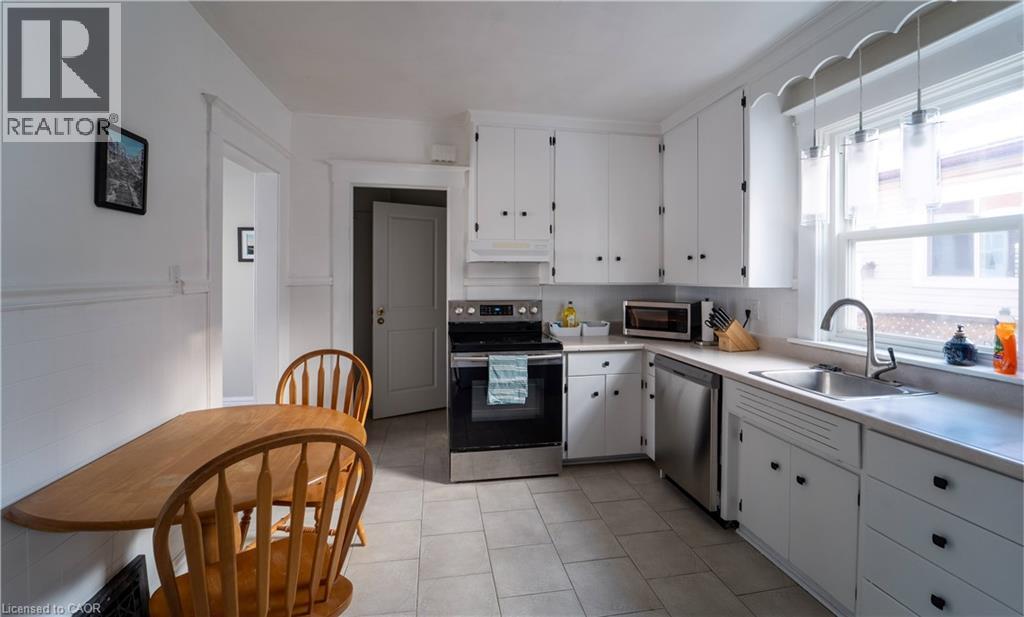 401 COURTLAND Avenue E Unit# Main, Kitchener — photo 5