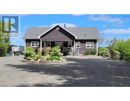 Den - 7548 Marble Mountain Road, Malagawatch, NS B0E1M0 Photo 9