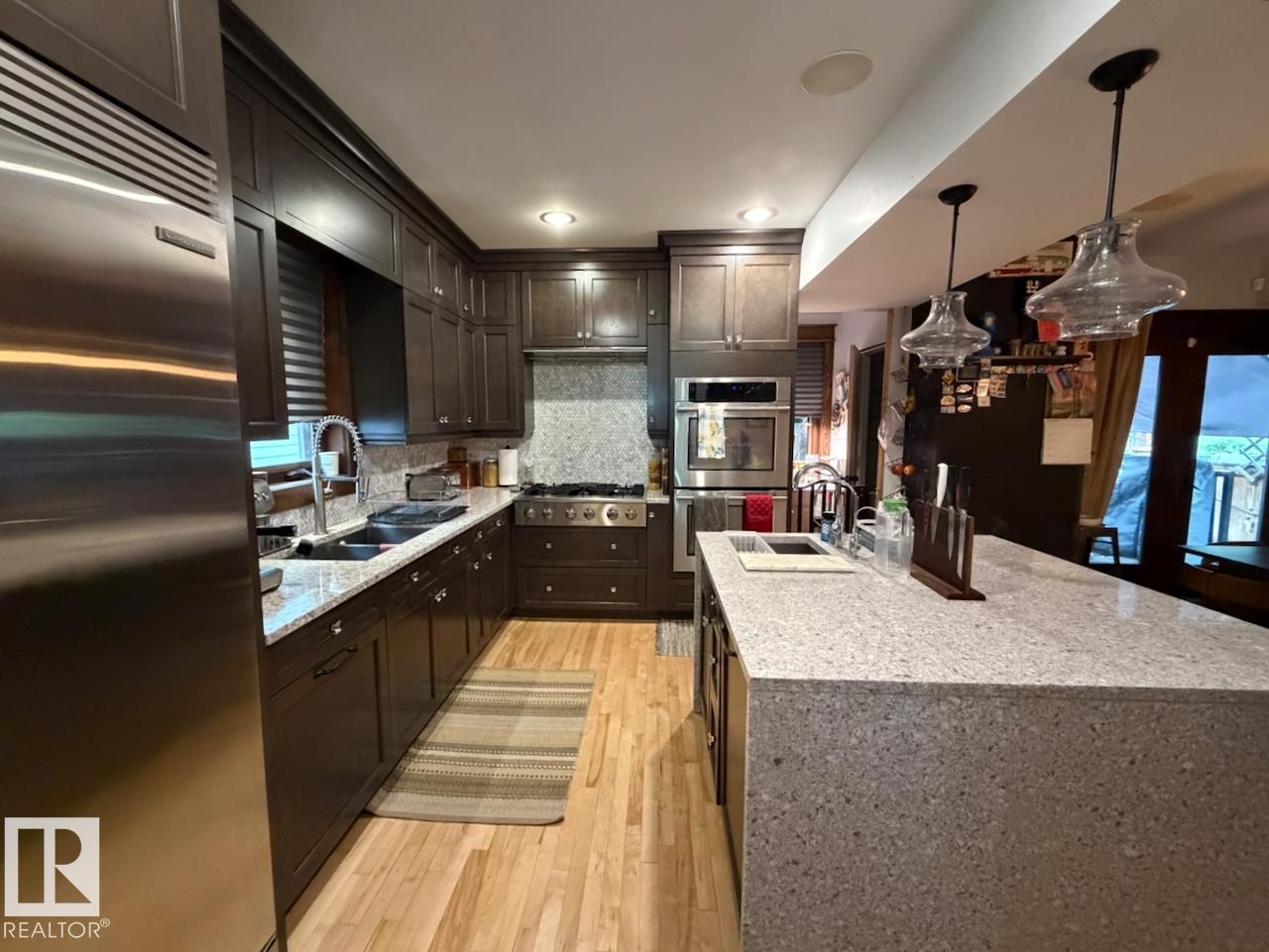 10994 126 ST NW - 7