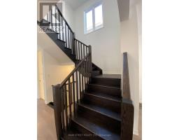 1253 Muskoka Heights, Milton, ON L9E1Z1 Photo 12