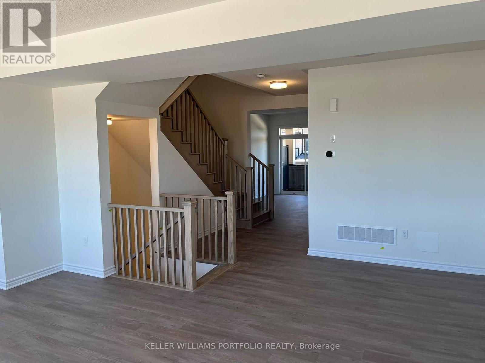 UPPER - 8 THORNBIRD CRESCENT, Brampton (Northwest Brampton) — photo 2