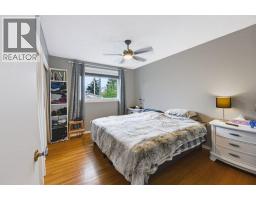 1012 Raynard Crescent SE - photo 16