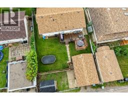 1012 Raynard Crescent SE - photo 36
