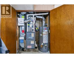 1012 Raynard Crescent SE - photo 28