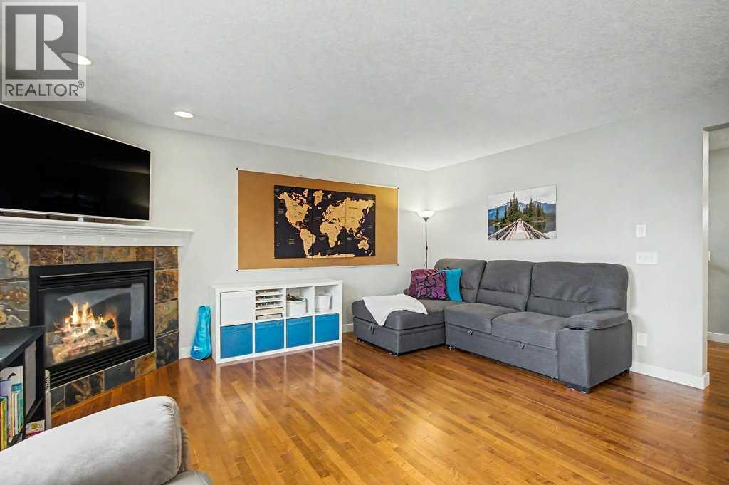 1410 38 Street SW - photo 5