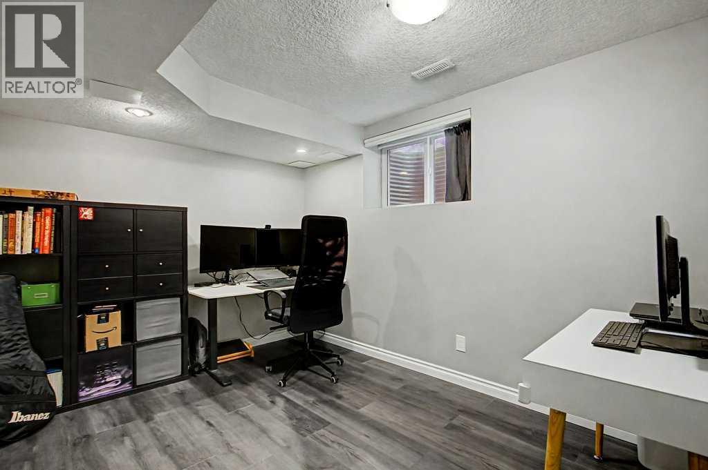 1410 38 Street SW - photo 25
