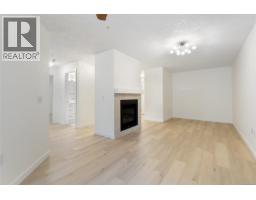 Living room - 103 689 Bay St, Victoria, BC V8T2H1 Photo 7